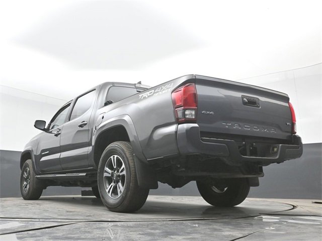 Used 2019 Toyota Tacoma TRD Sport image 44