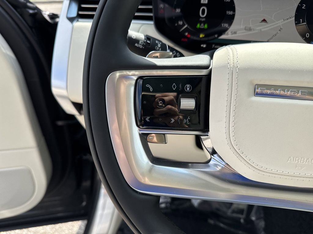 New 2025 Land Rover Range Rover SE image 20