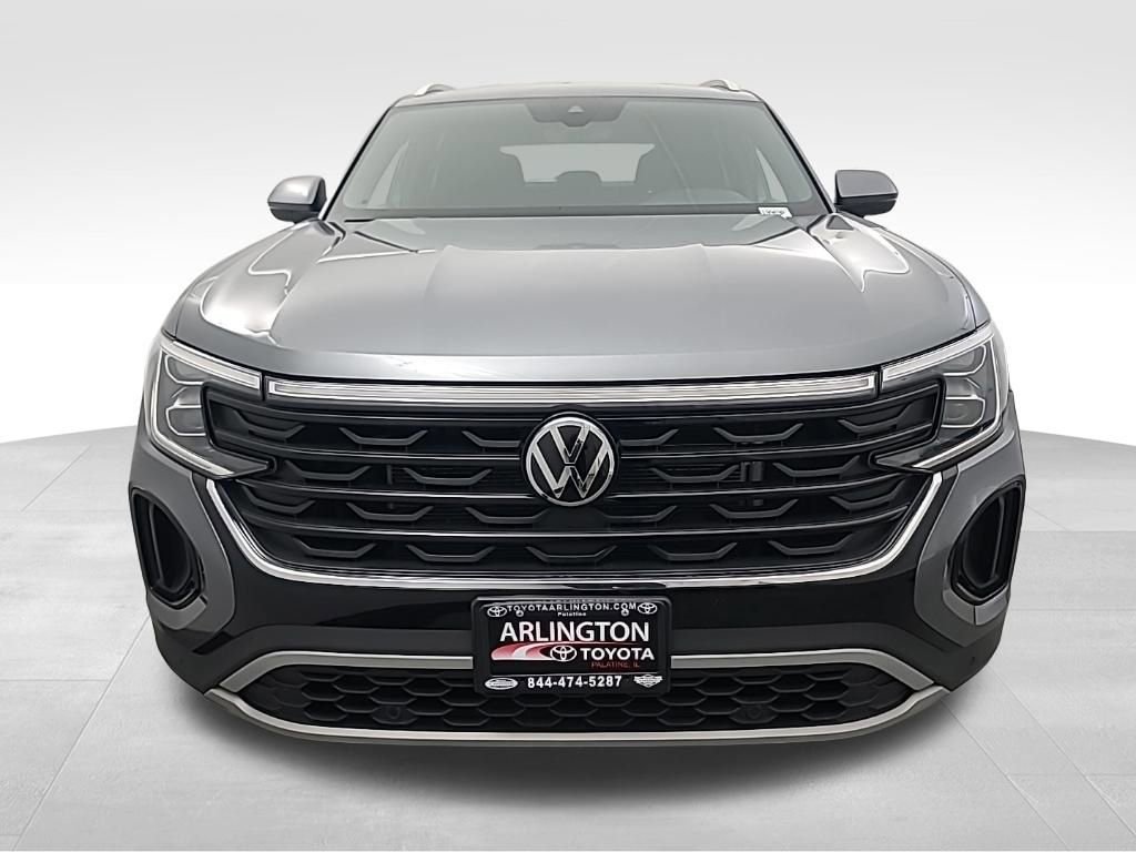 Used 2025 Volkswagen Atlas Cross Sport SE image 9