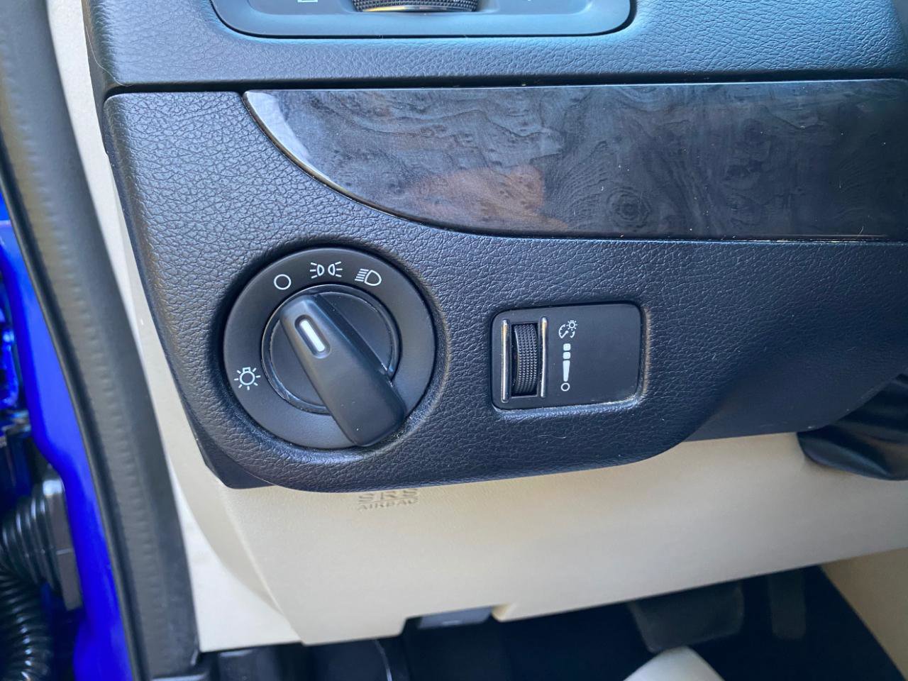 Used 2019 Dodge Grand Caravan SE FWD image 58
