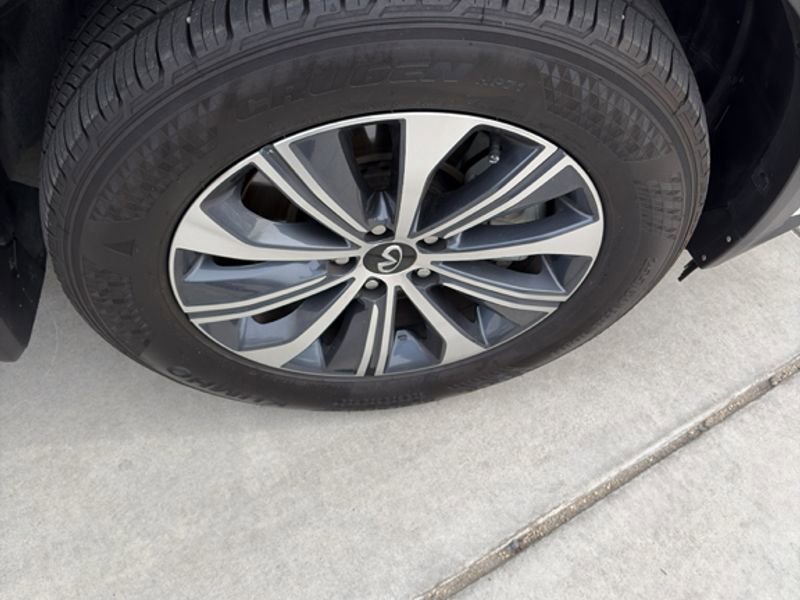 Used 2025 INFINITI QX60 Pure image 14