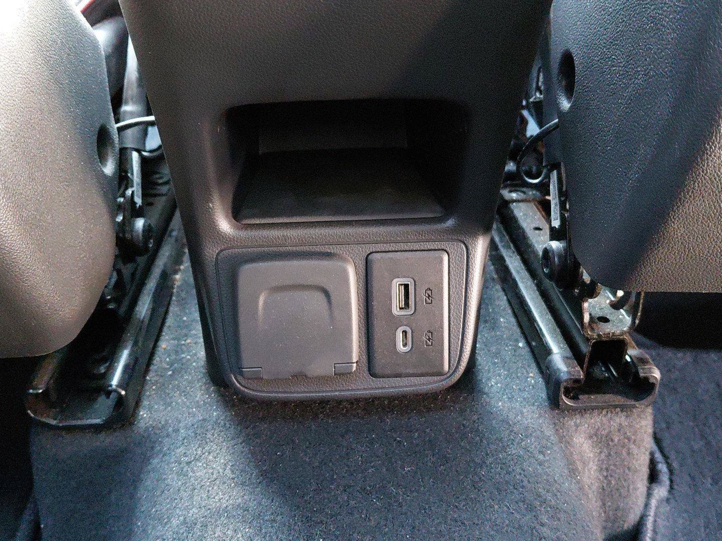 Used 2024 Chevrolet TrailBlazer RS w/ Convenience Package AWD/4WD image 16