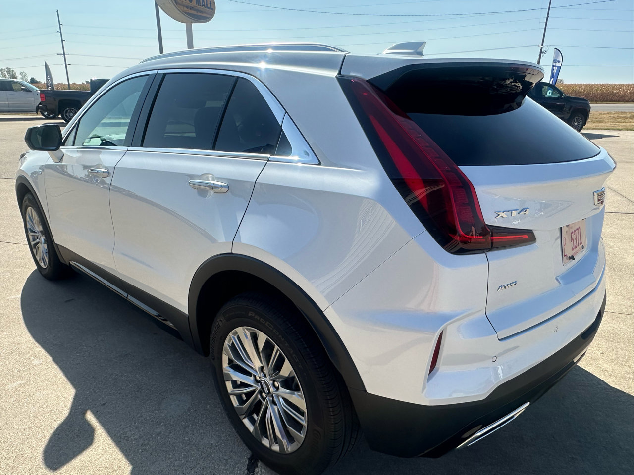 Used 2025 Cadillac XT4 Premium Luxury w/ Technology Package image 33