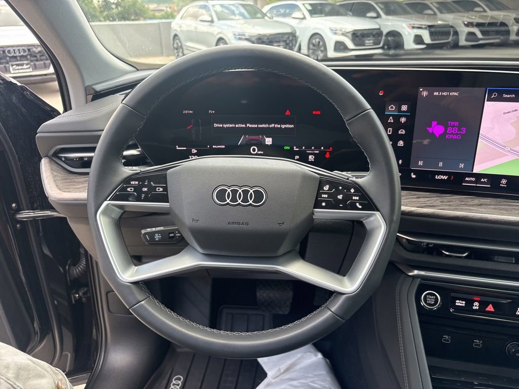Used 2025 Audi Q5 Premium w/ Convenience Package AWD/4WD image 25