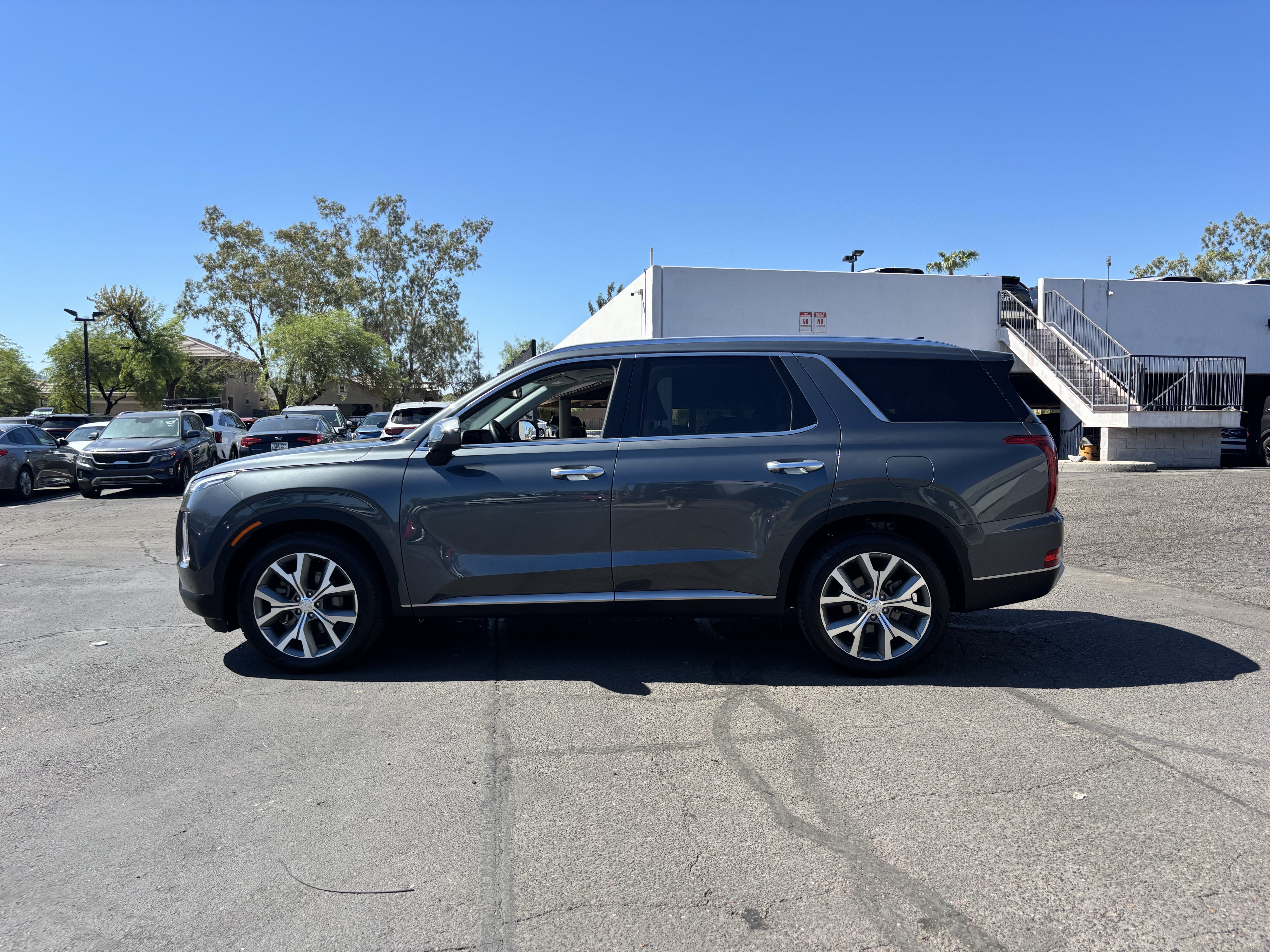 Used 2021 Hyundai Palisade SEL FWD image 5