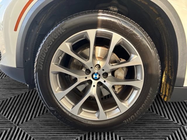 Used 2019 BMW X5 xDrive40i w/ Convenience Package AWD/4WD image 30