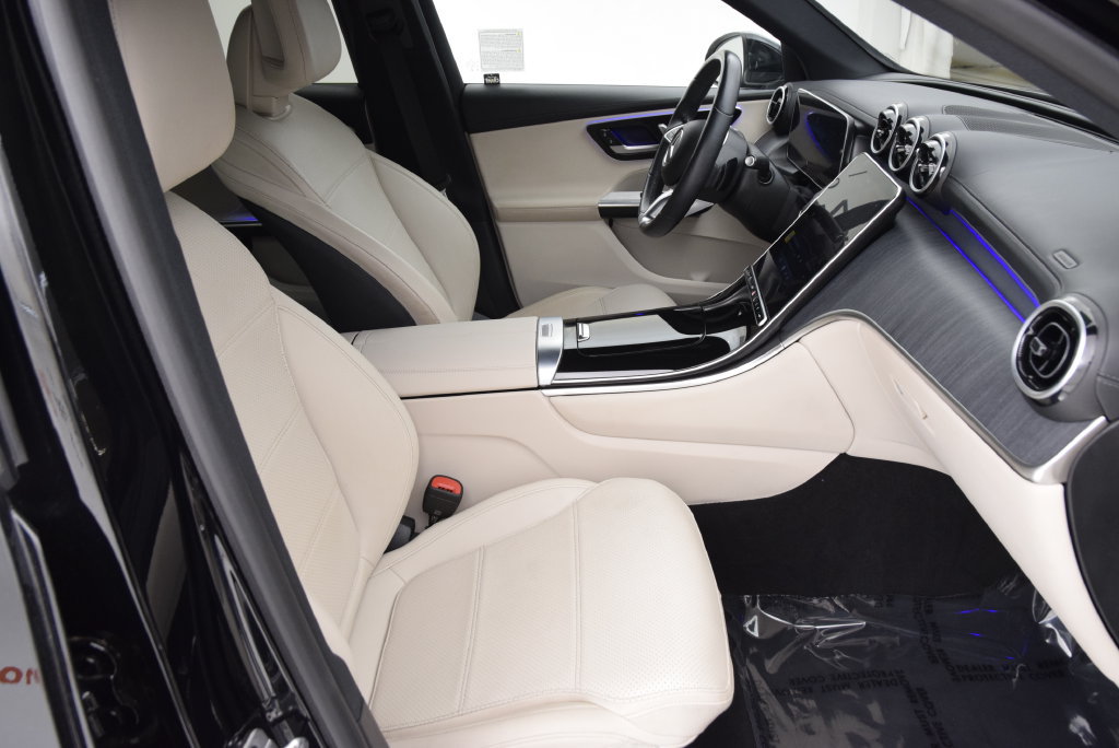 Used 2023 Mercedes-Benz GLC 300 image 16