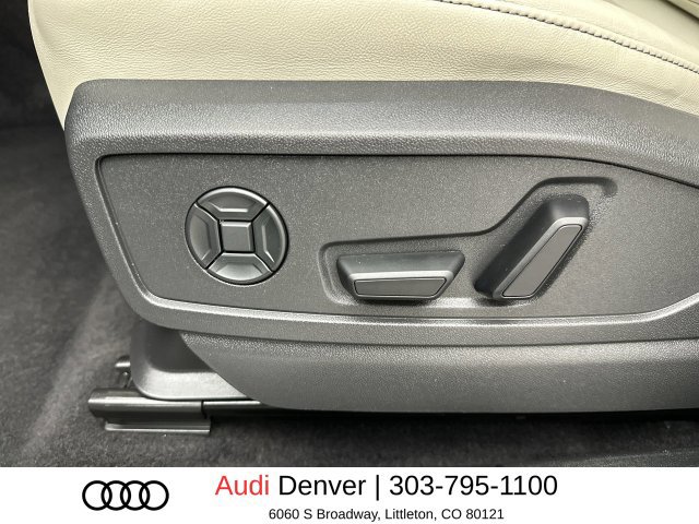 Used 2025 Audi Q5 Premium w/ Convenience Package AWD/4WD image 12