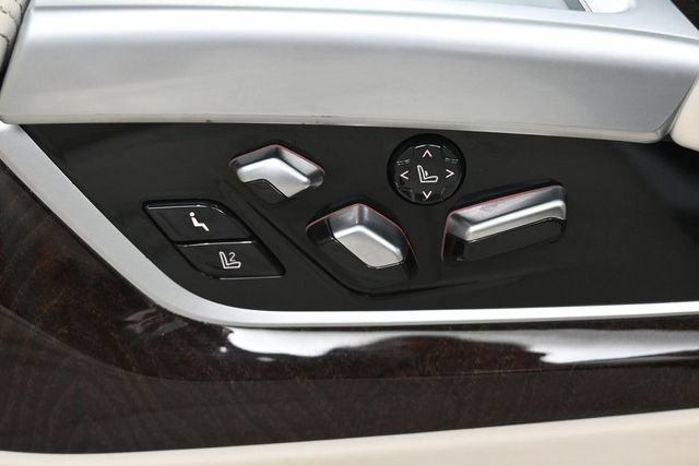 Used 2022 BMW 750i xDrive w/ Luxury Rear Seating Package AWD/4WD image 42
