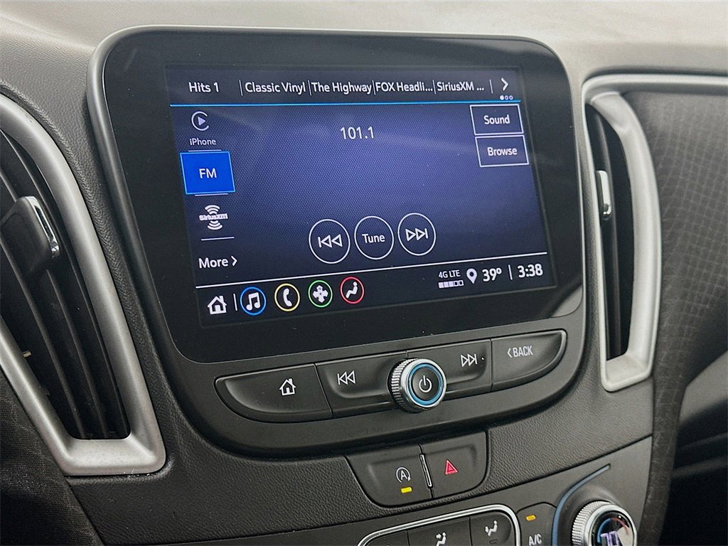 Used 2023 Chevrolet Malibu LT image 17