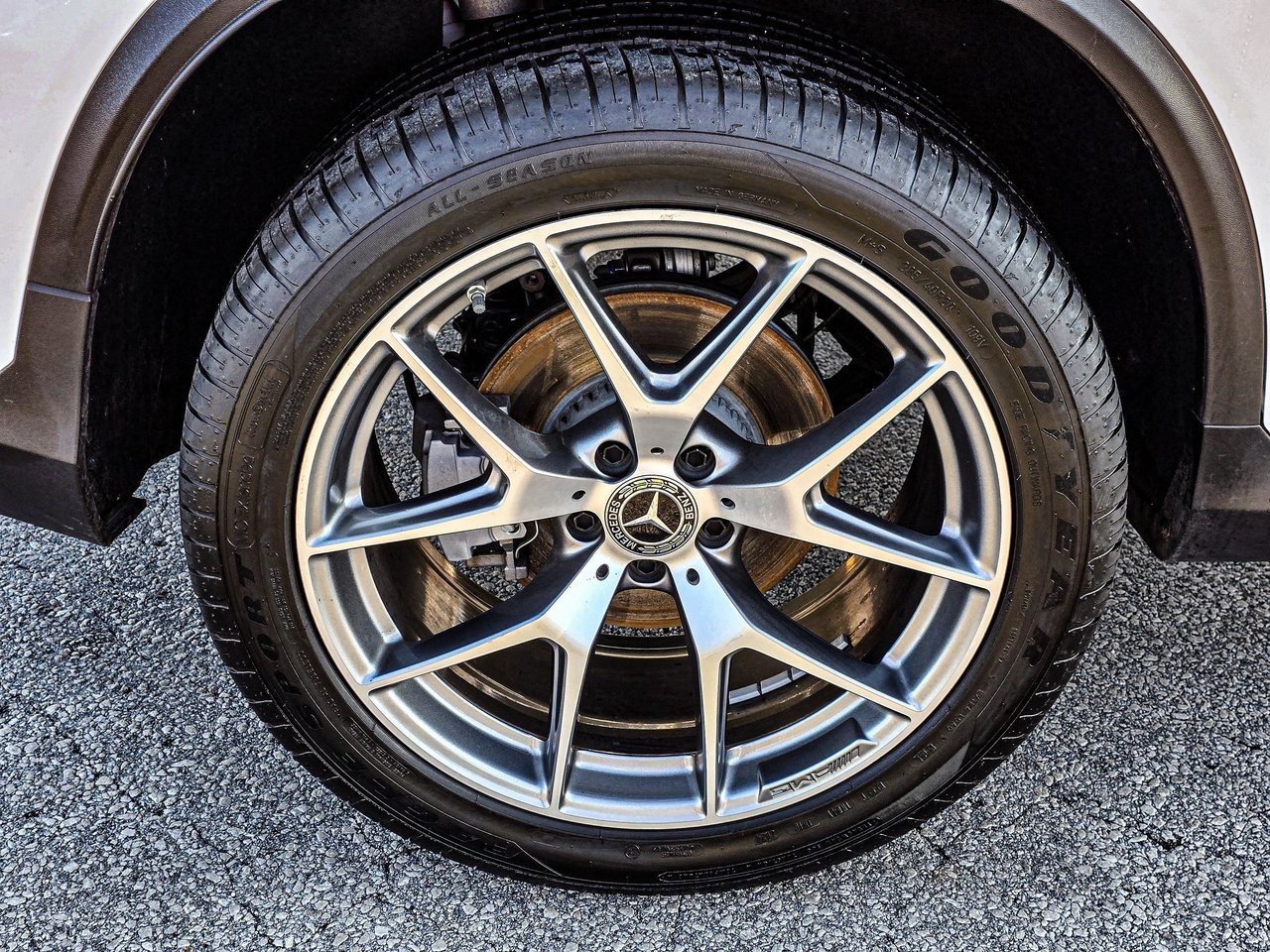 Used 2022 Mercedes-Benz GLC 300 4MATIC image 9