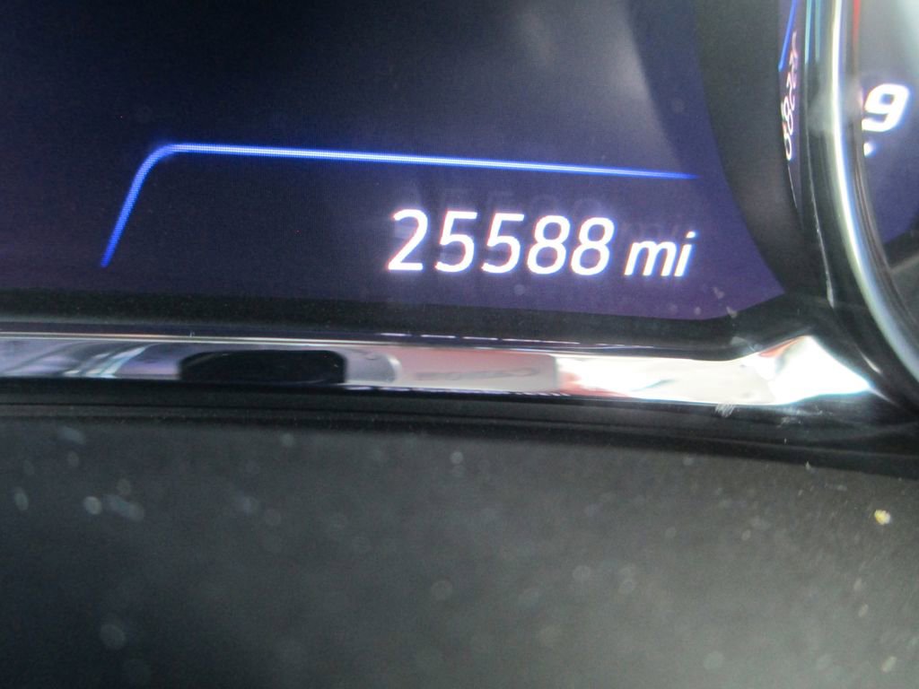 Used 2024 GMC Terrain Denali w/ Denali Premium Package AWD/4WD image 37