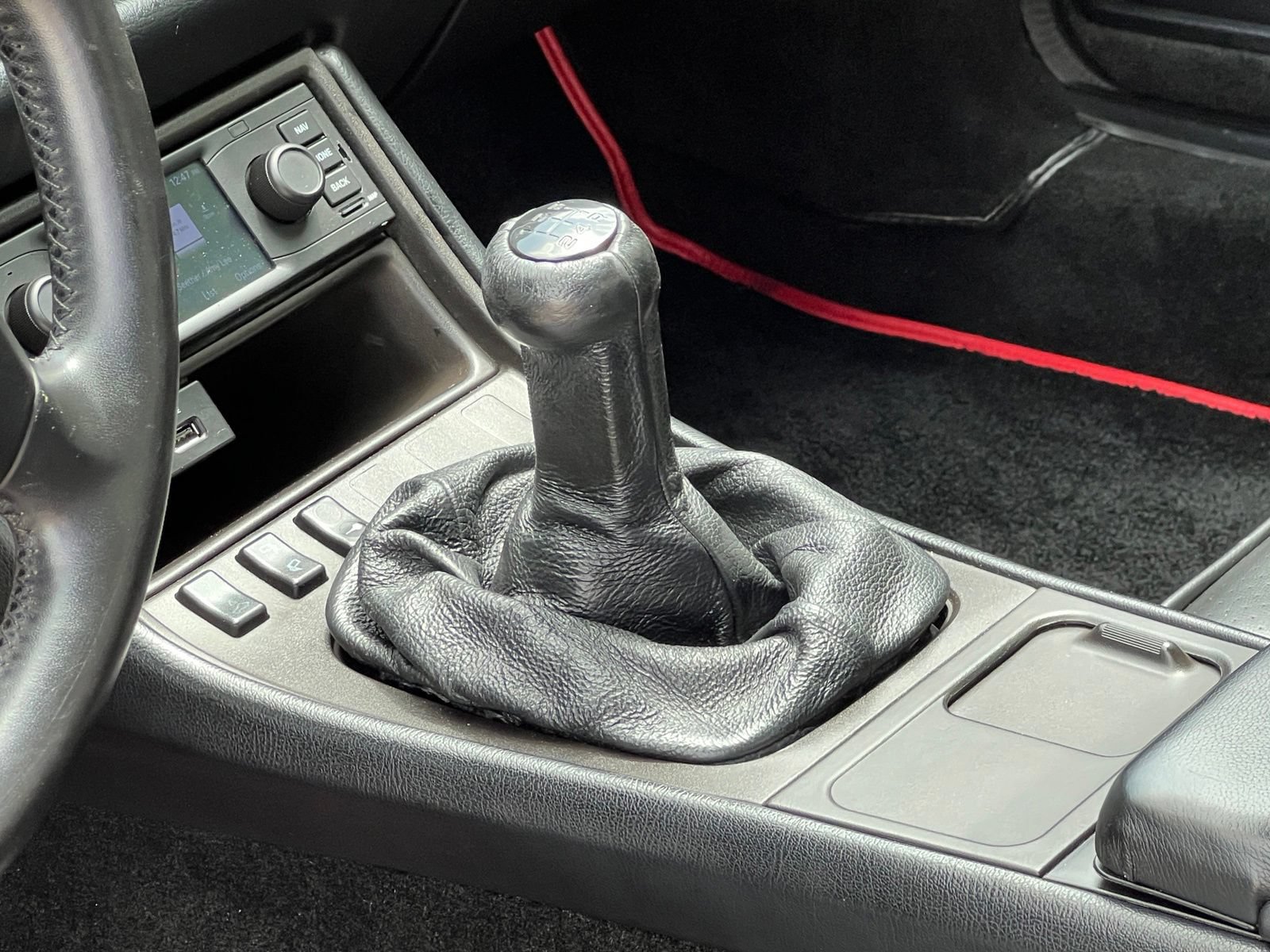 Used 1990 Porsche 944 Cabriolet RWD image 19