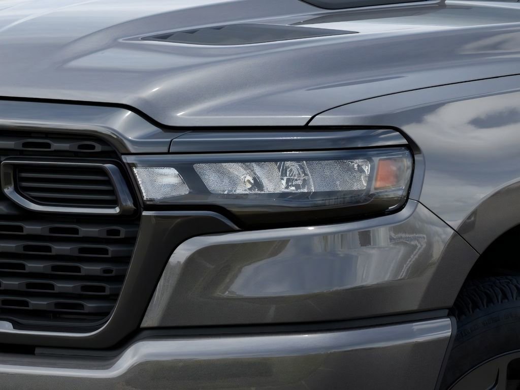 New 2026 RAM 1500 Express AWD/4WD image 10