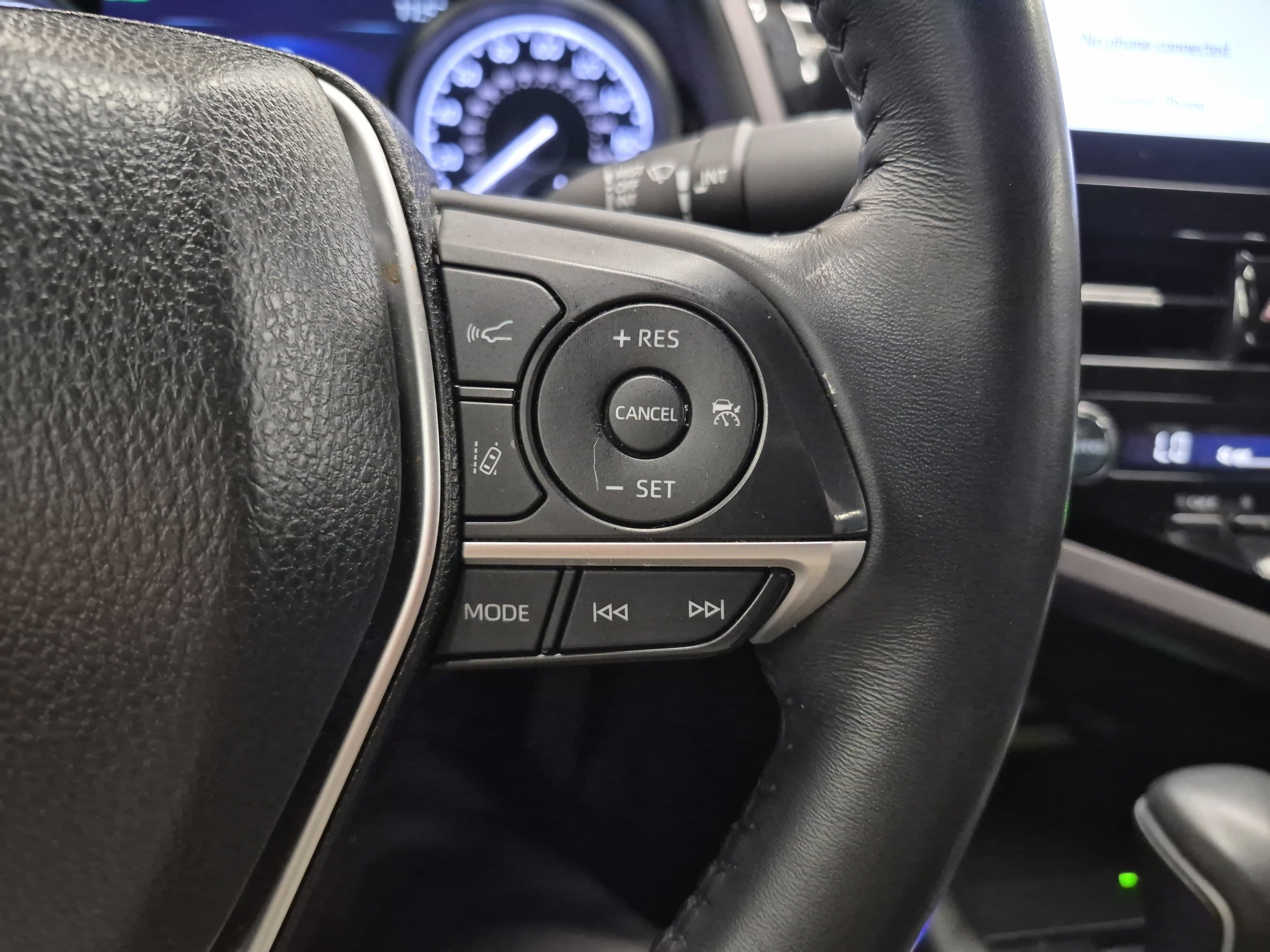 Used 2024 Toyota Camry XLE FWD image 25