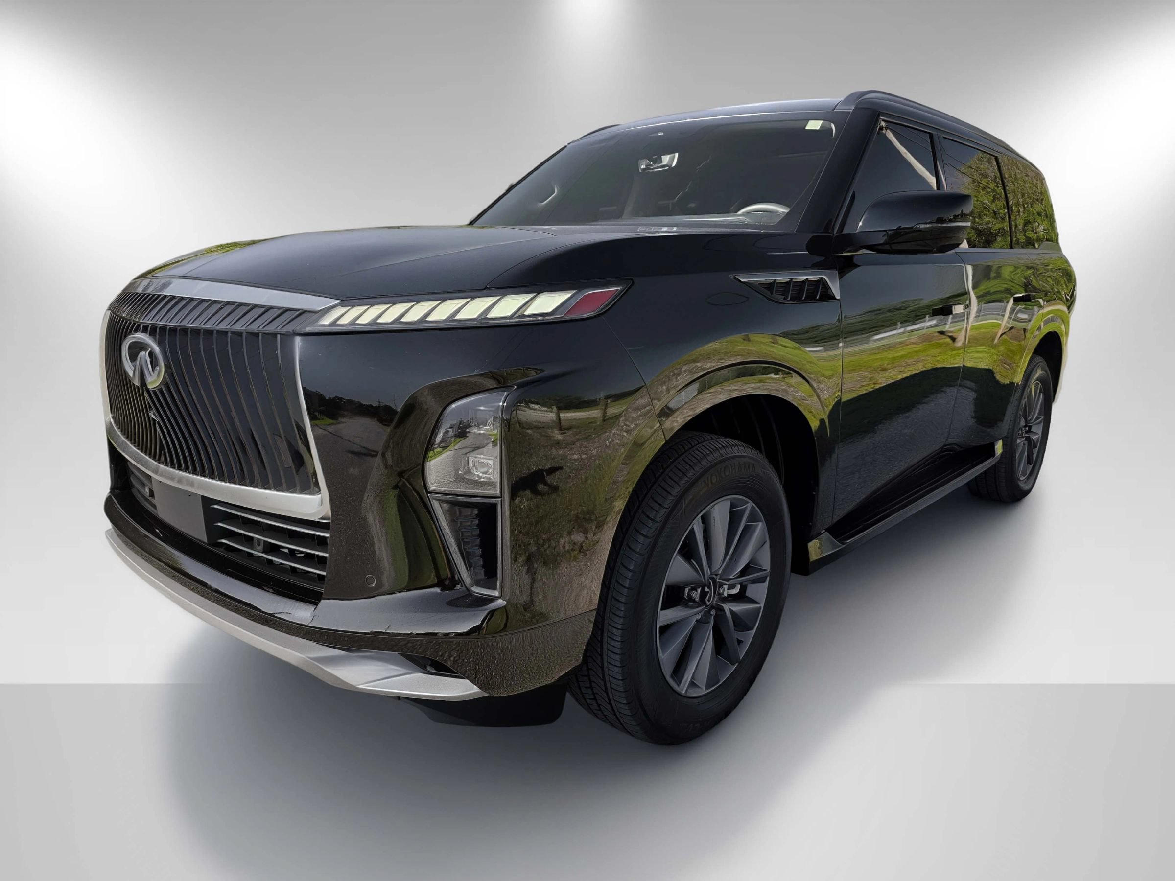 Used 2025 INFINITI QX80 Pure RWD image 1