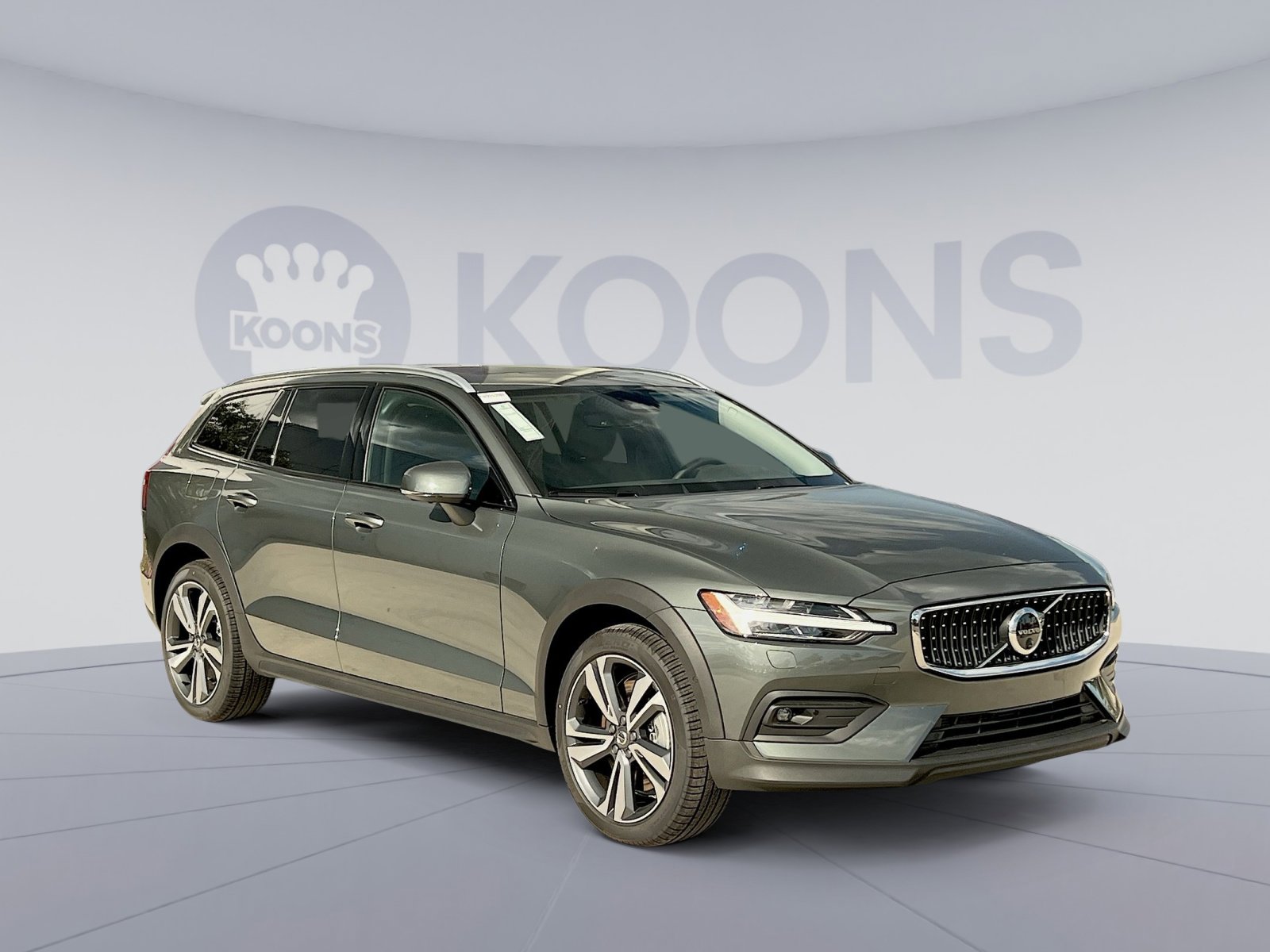 New 2026 Volvo V60 B5 Cross Country Plus w/ Protection Package Premier image 10