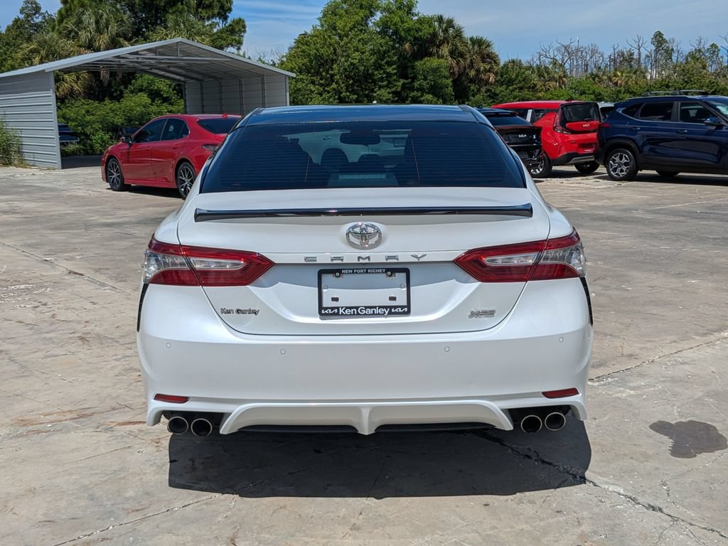Used 2018 Toyota Camry XSE FWD image 7