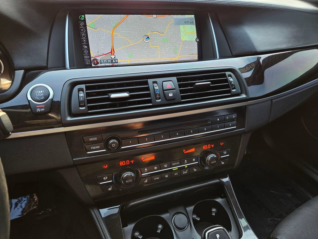 Used 2015 BMW 550i xDrive Sedan AWD/4WD image 28