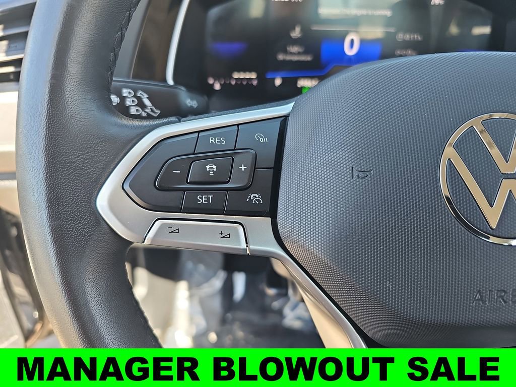 Used 2024 Volkswagen Jetta SE image 16