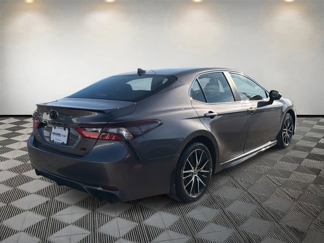 Used 2024 Toyota Camry SE w/ Convenience Package image 5