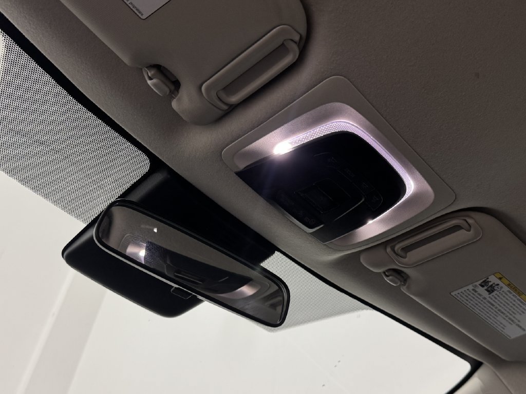 Used 2025 Toyota Corolla LE FWD image 27