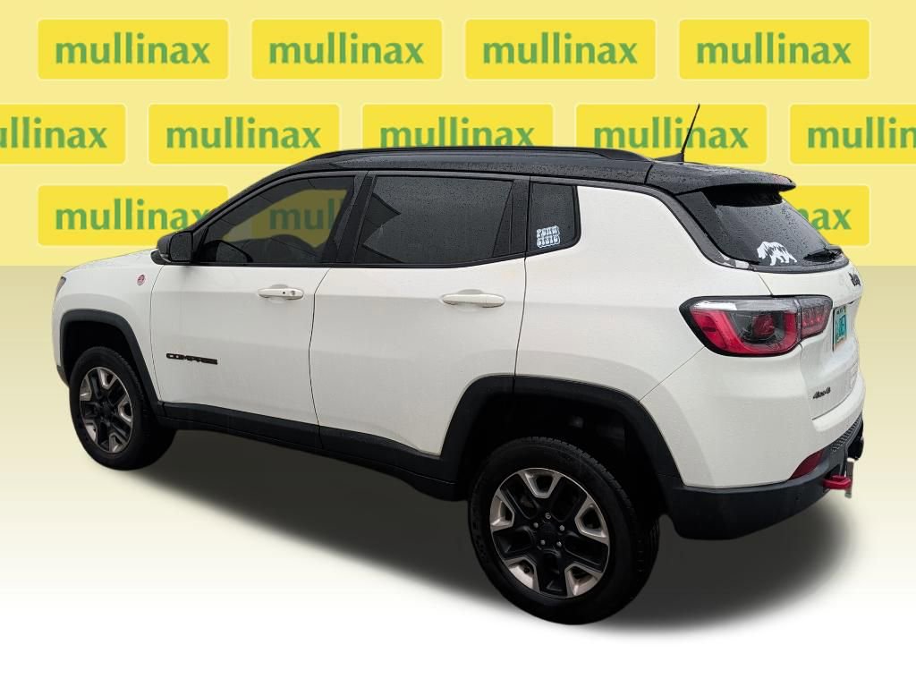 Used 2018 Jeep Compass Trailhawk w/ Leather Interior Group AWD/4WD image 3