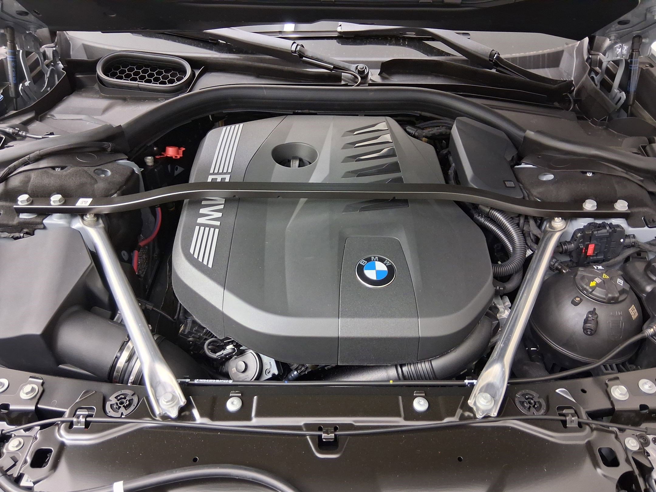 New 2026 BMW 740i w/ Premium Package image 29