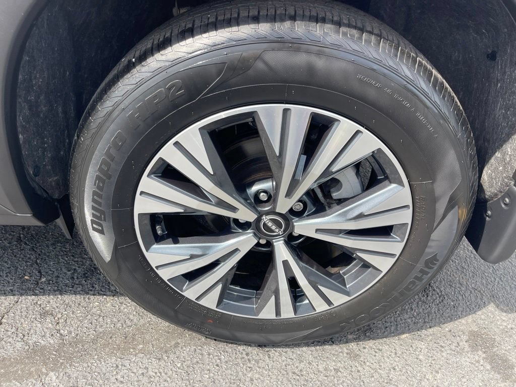 Certified 2023 Nissan Rogue SV w/ SV Premium B Package AWD/4WD image 28