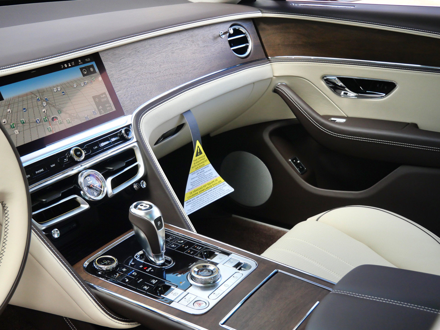 New 2026 Bentley Flying Spur V8 AWD/4WD image 9