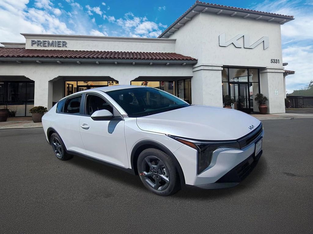 New 2026 Kia K4 LXS image 2