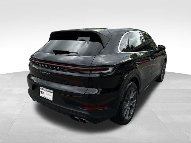Used 2024 Porsche Cayenne S image 5