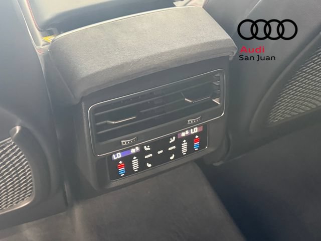 Used 2024 Audi RS Q8 AWD/4WD image 27