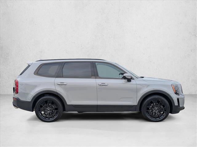 Used 2022 Kia Telluride SX w/ SX Prestige Package image 4