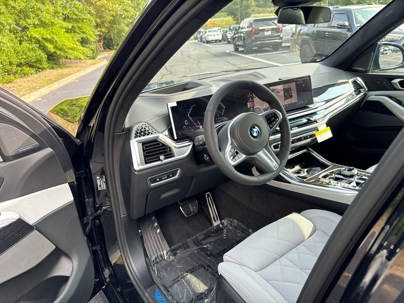 Used 2027 BMW X7 xDrive40i w/ Executive Package AWD/4WD image 17