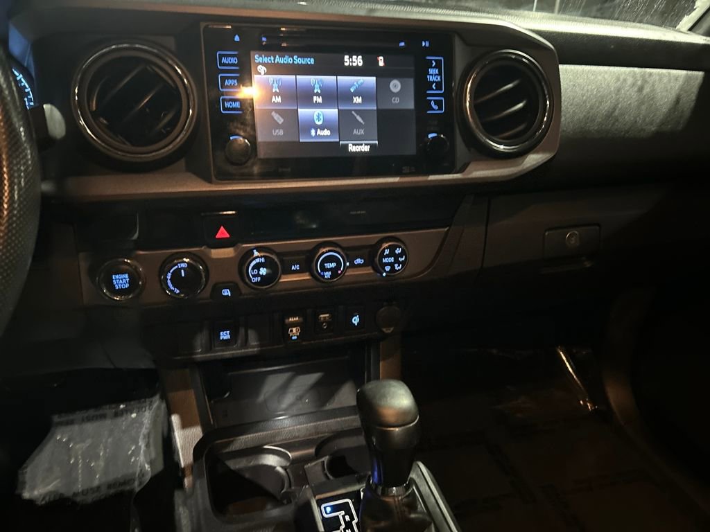 Used 2018 Toyota Tacoma TRD Off-Road image 11