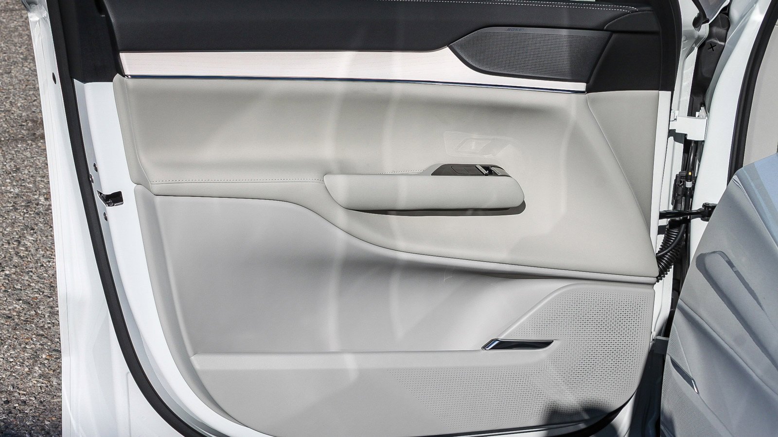 New 2025 Volvo EX90 Plus w/ Protection Package Premier image 23