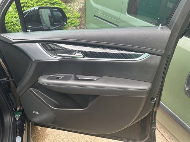Certified 2024 Cadillac XT6 Premium Luxury AWD/4WD image 23