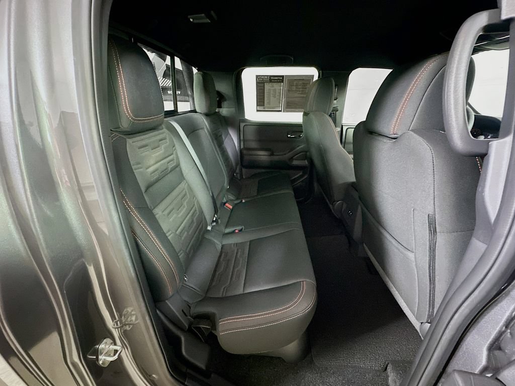 Used 2025 Nissan Frontier PRO-4X AWD/4WD image 10