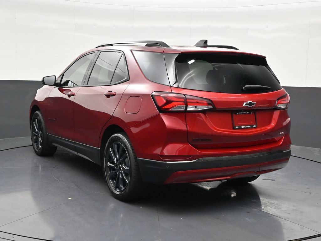 Used 2023 Chevrolet Equinox RS w/ RS Leather Package FWD image 3