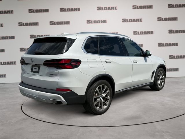 Certified 2024 BMW X5 xDrive40i w/ Premium Package AWD/4WD image 5