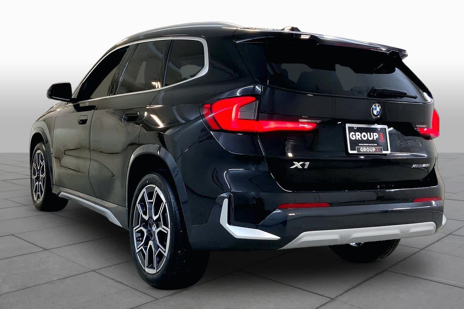 New 2026 BMW X1 xDrive28i w/ Technology Package AWD/4WD image 12