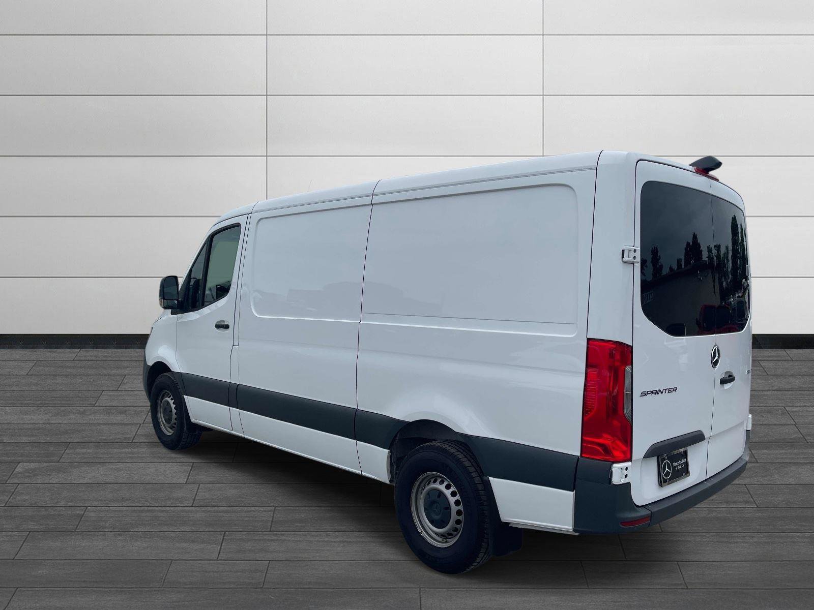 Used 2024 Mercedes-Benz Sprinter 2500 image 5