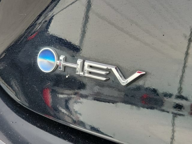 Used 2025 Toyota Camry LE FWD image 9