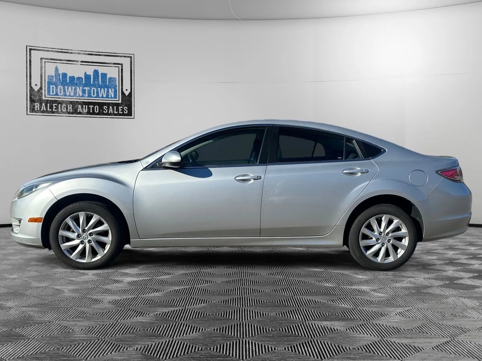 Used 2011 MAZDA MAZDA6 i Touring image 9