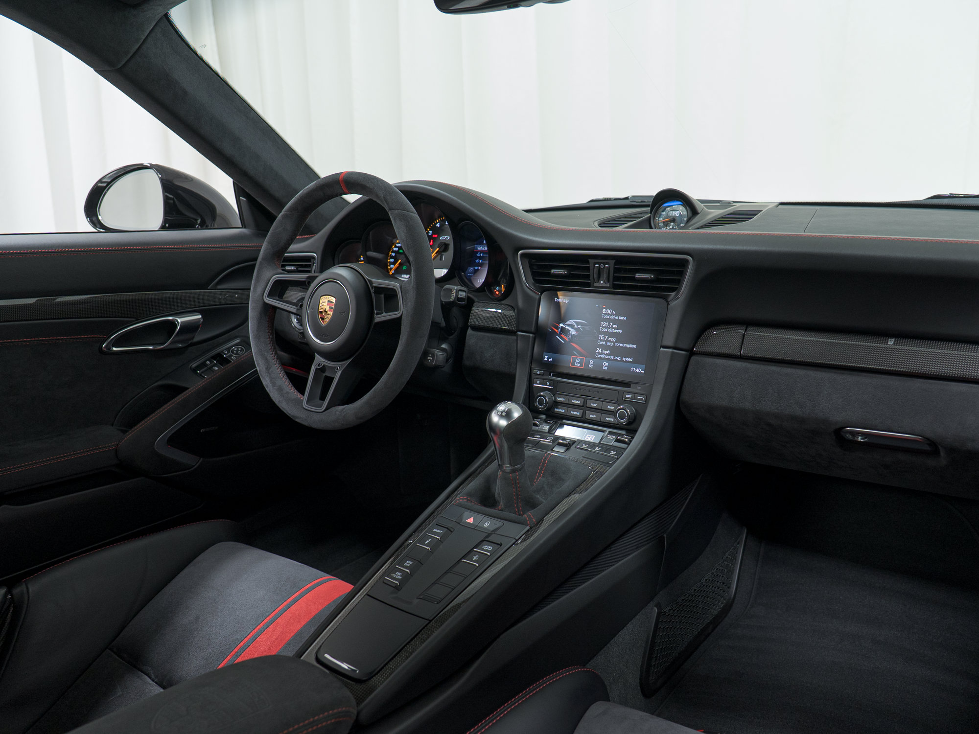 Certified 2018 Porsche 911 GT3 RWD image 24