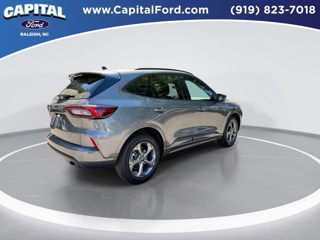 Certified 2024 Ford Escape ST-Line w/ Tech Pack #1 AWD/4WD image 8