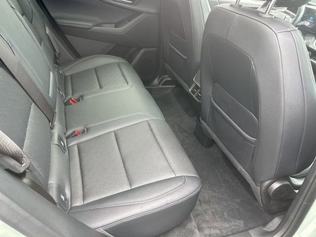 Used 2025 Chevrolet Equinox LT w/ Convenience Package II FWD image 19
