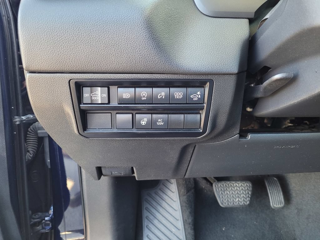 Used 2023 Toyota Tundra Limited AWD/4WD image 25