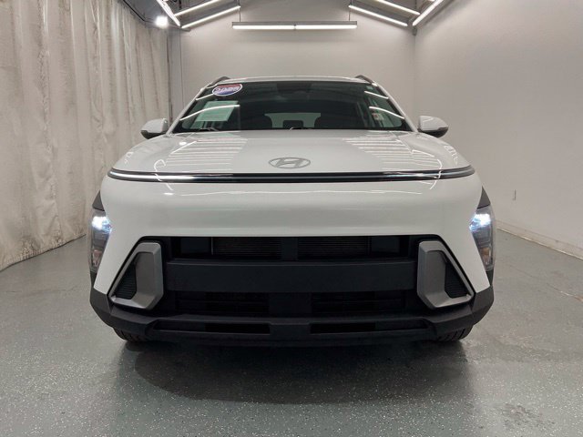 Used 2025 Hyundai Kona SEL AWD/4WD image 3